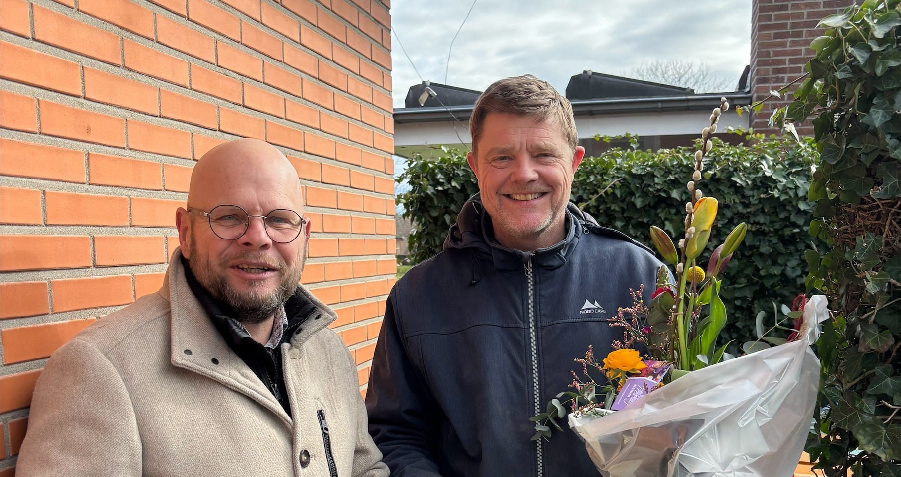 Jubilarissen verrast met een bezoek aan huis!